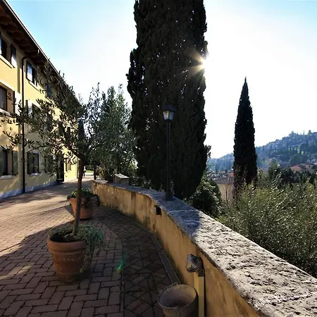 Casale Manzoni Apartamento