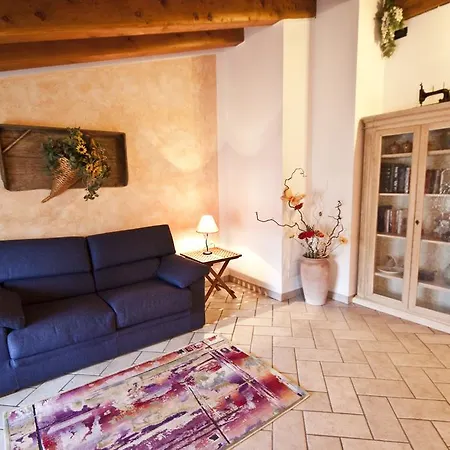 Casale Manzoni Apartamento