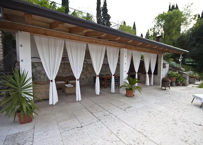 Casale Manzoni Апартаменты